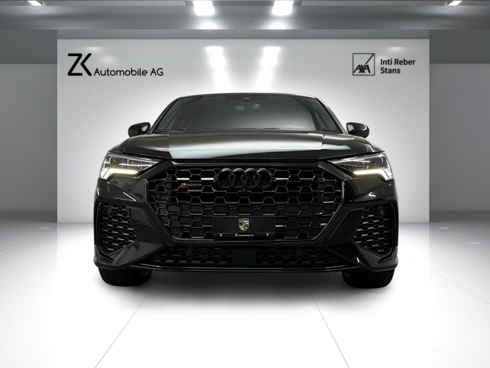 AUDI RS Q3 Sportback Midnight Black quattro S tronic / Kamera / RS-Abgasanlage / Komfortschlüssel / RS-Sportsitze / B&O Sound /-showroom-element-3
