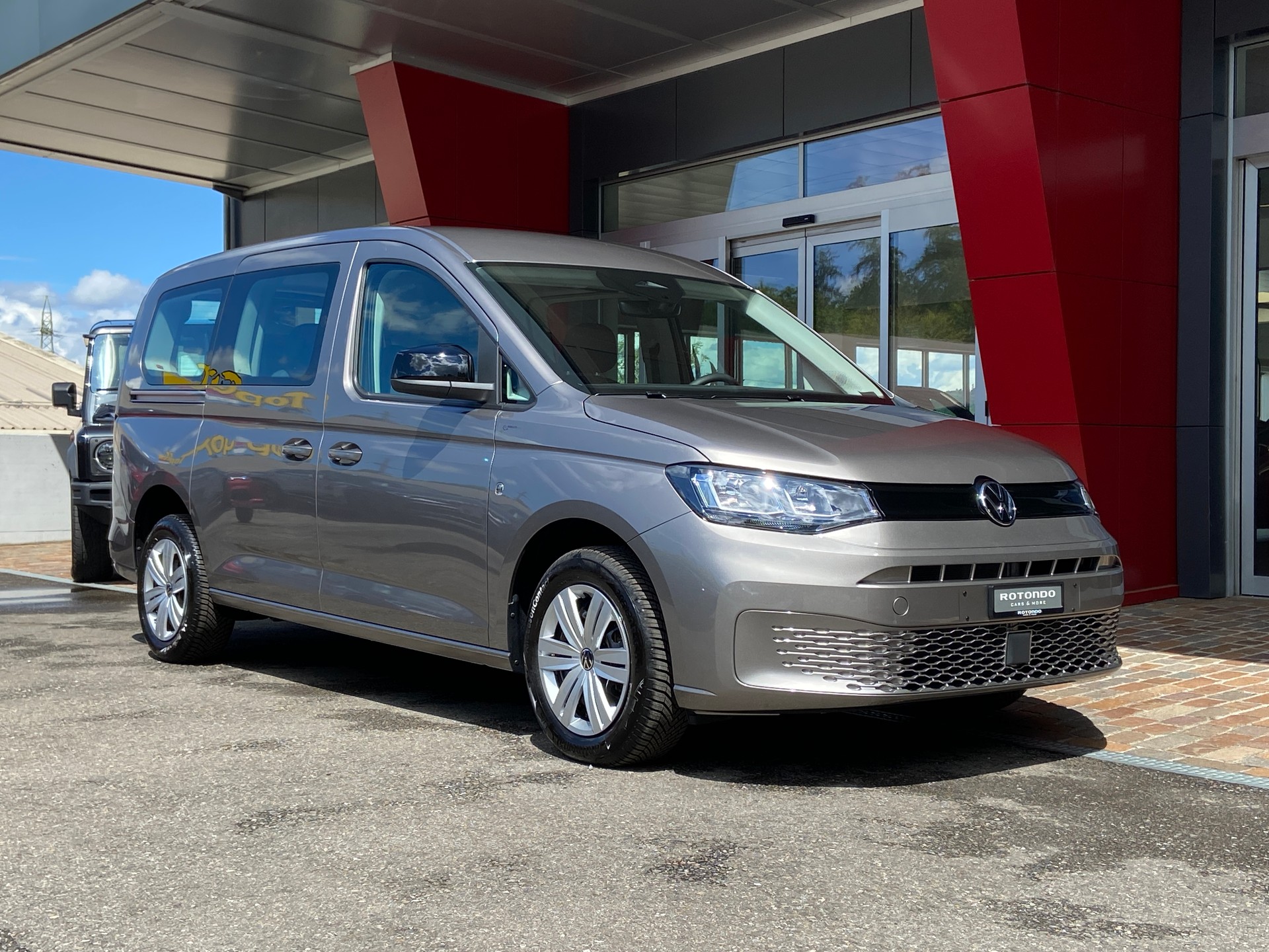 VW Caddy Maxi Kombi 2.0 TDi DSG Rollstuhltransport 5+1 Plätze-image-11