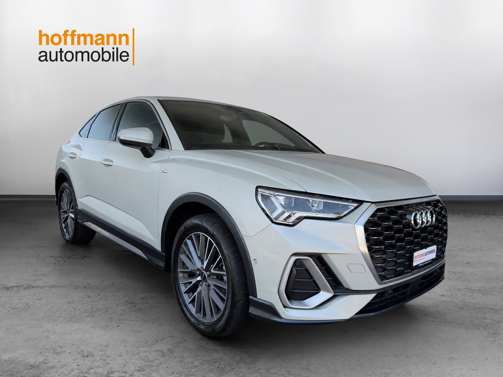 AUDI Q3 35 TFSI S line Attraction S-tronic-image-2