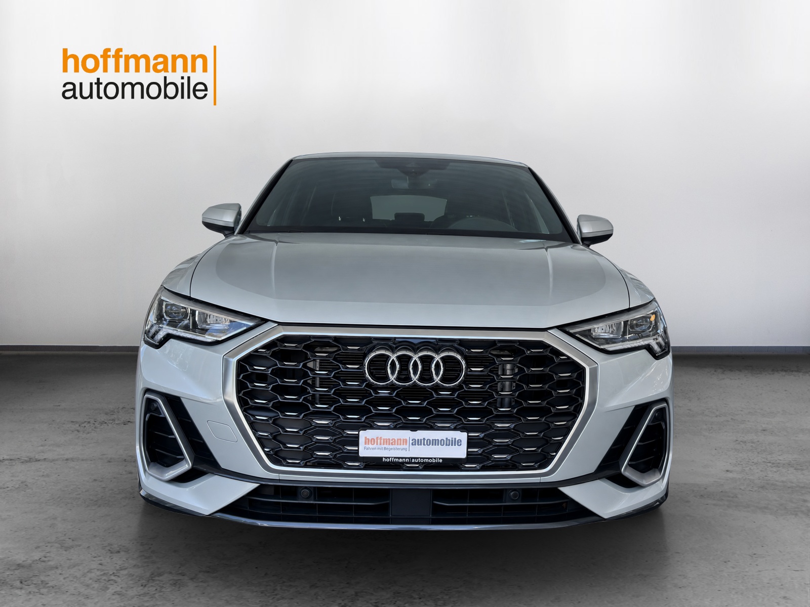 AUDI Q3 35 TFSI S line Attraction S-tronic-image-1