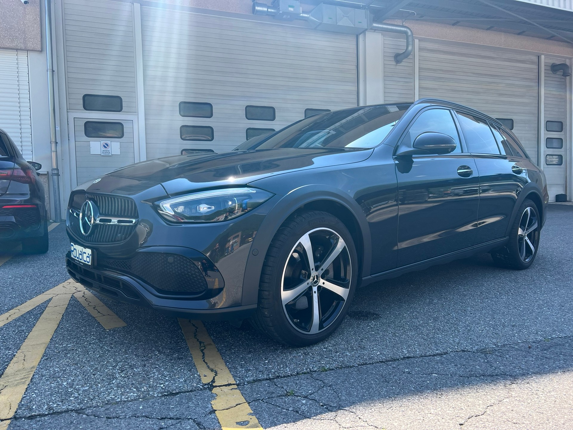 MERCEDES-BENZ C 220-image-2