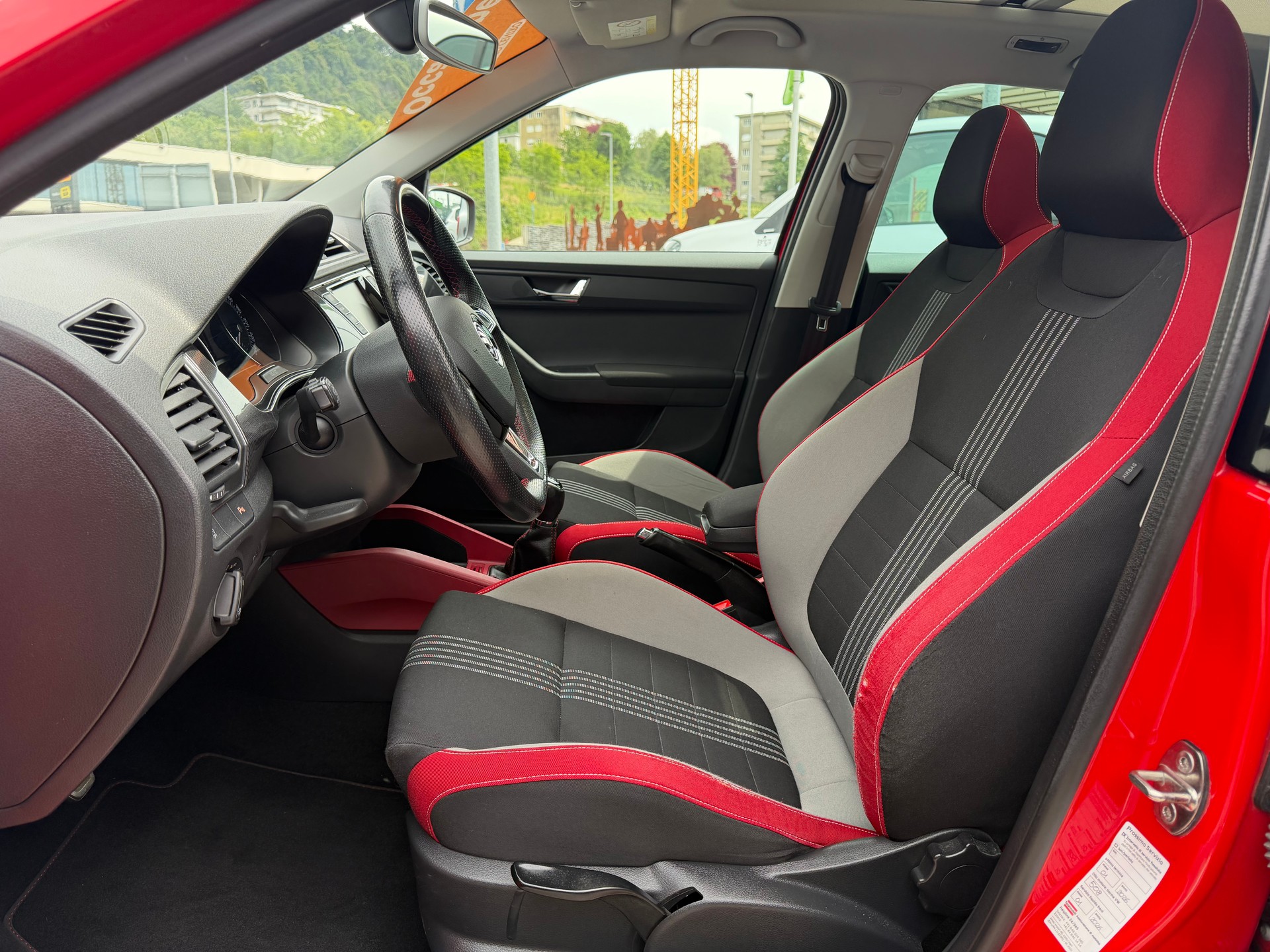 SKODA Fabia 1.2 TSI Monte Carlo-image-9