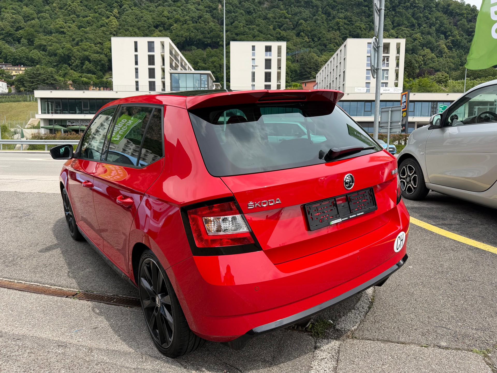 SKODA Fabia 1.2 TSI Monte Carlo-image-5