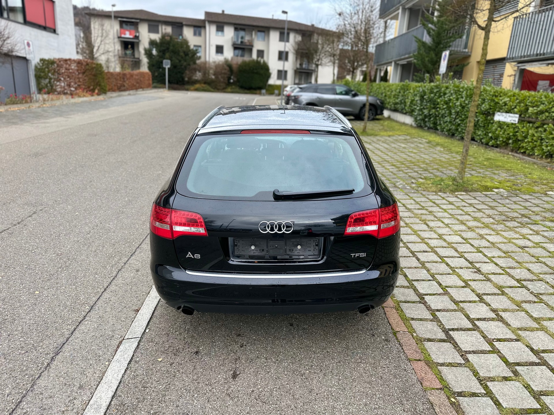 AUDI A6 Avant 2.0 TFSI-image-1
