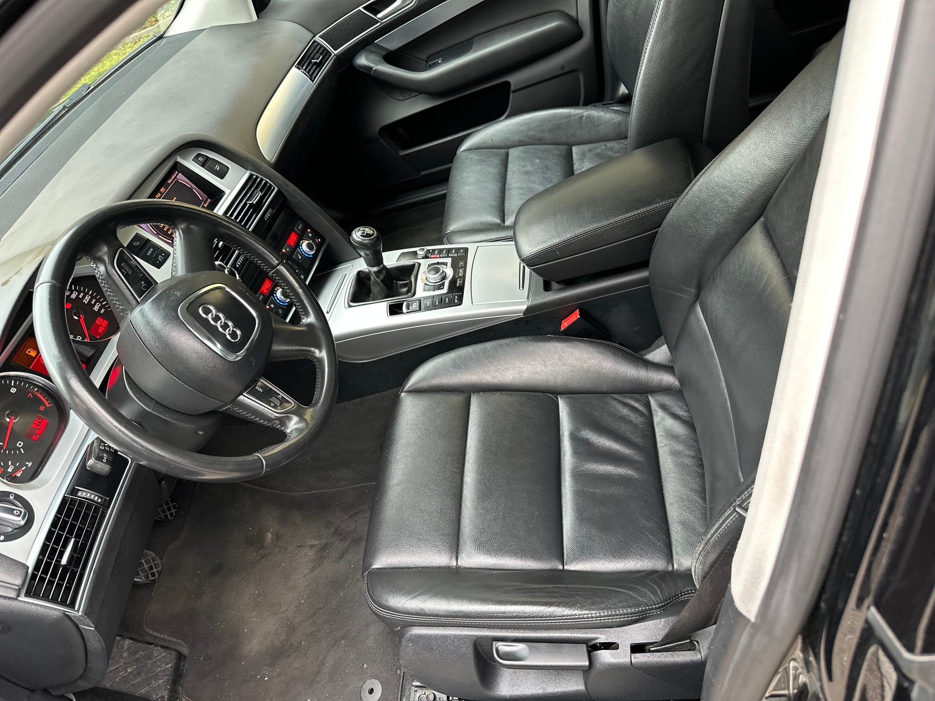 AUDI A6 Avant 2.0 TFSI-image-8