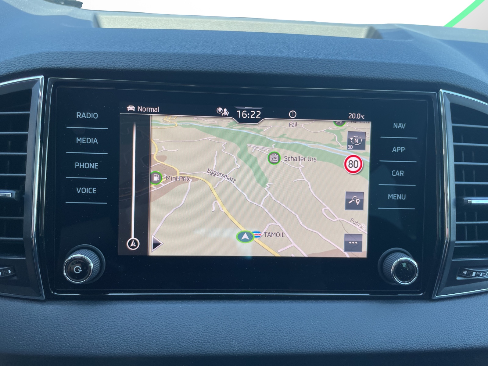 SKODA Karoq 1.5 TSI Dynamic DSG-image-11