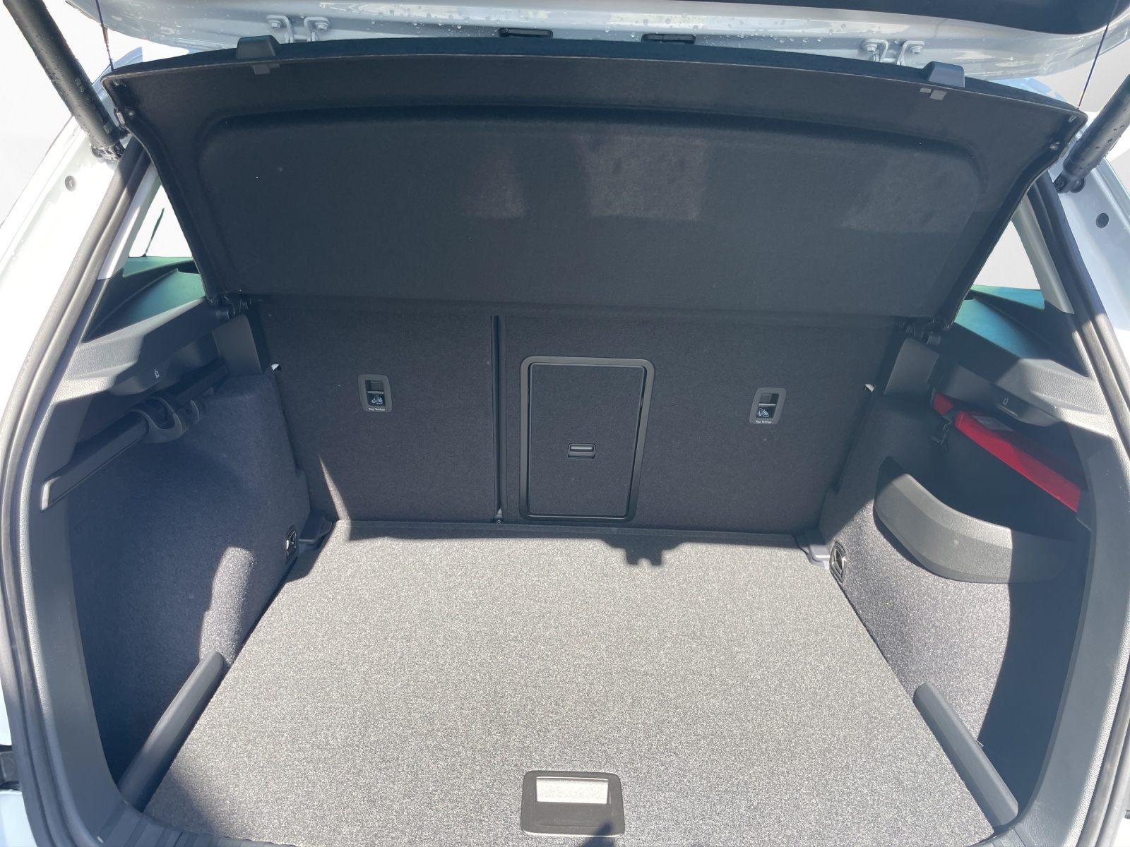 SKODA Karoq 1.5 TSI Dynamic DSG-image-14
