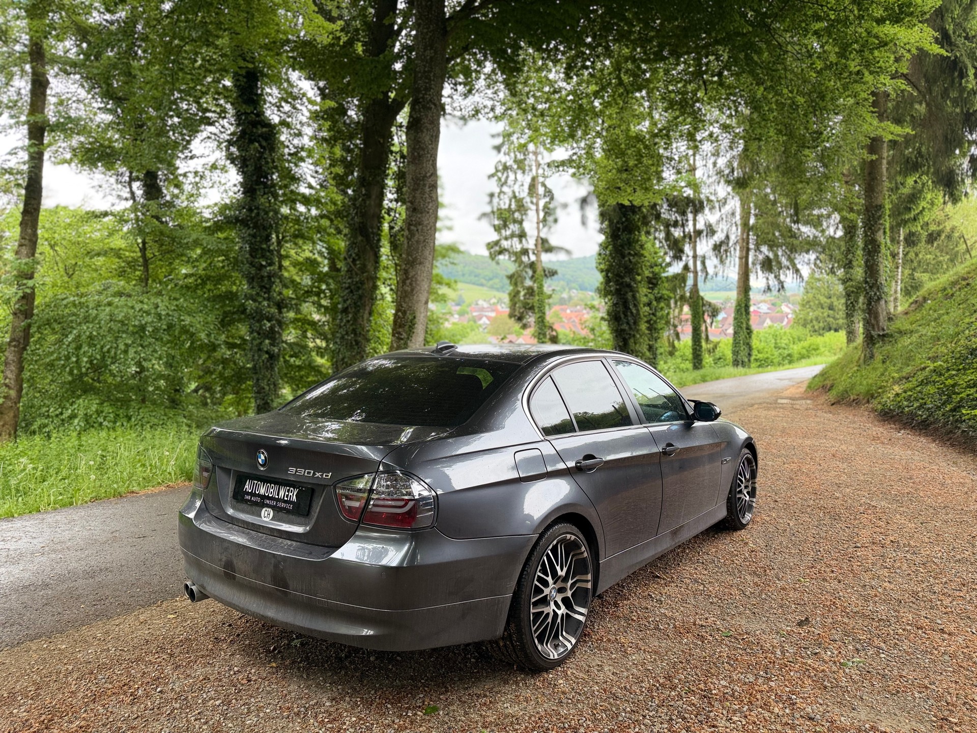 BMW 330xd-image-3