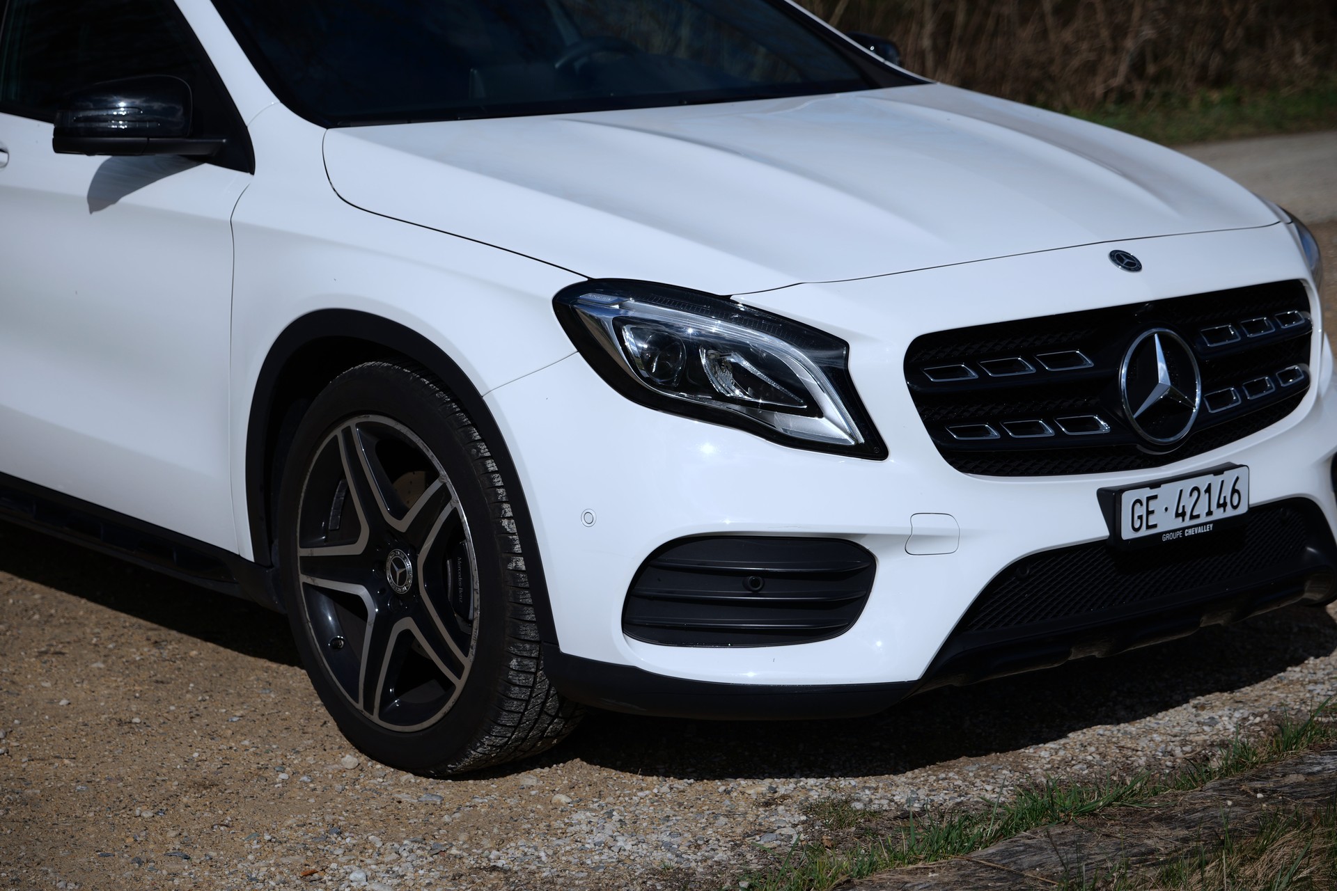 MERCEDES-BENZ GLA 220 AMG Line 4m-image-5
