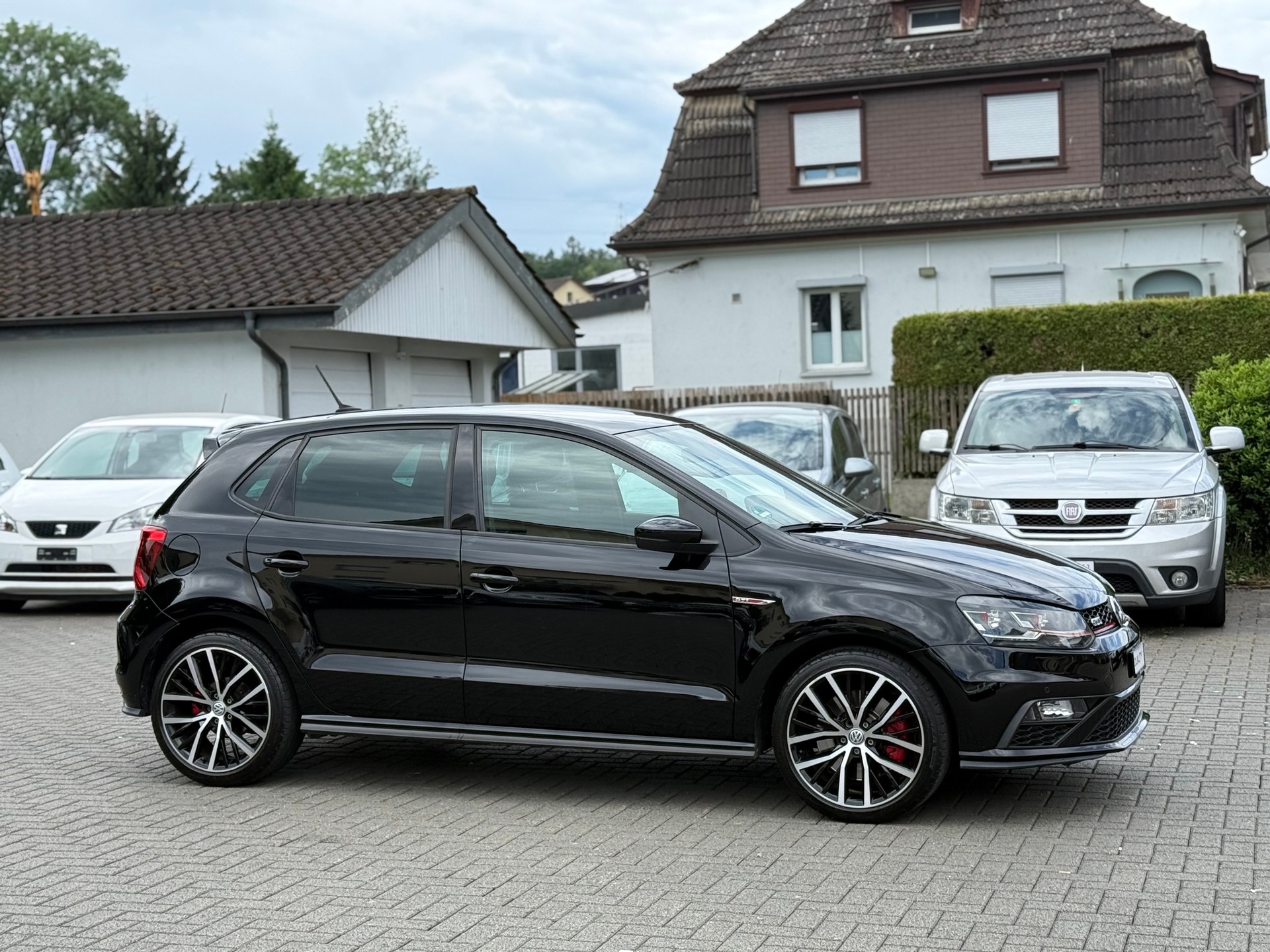 VW Polo 1.8 TSI GTI DSG-image-11
