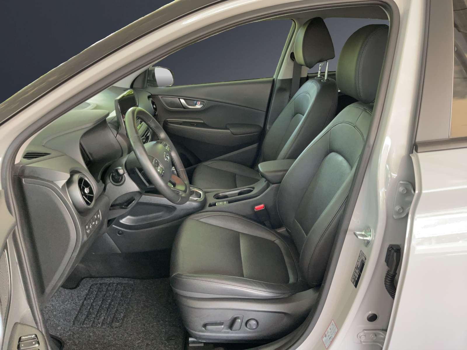 HYUNDAI Kona 1.6 HEV Vertex-image-6