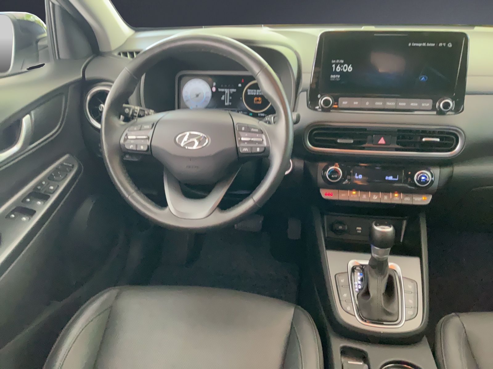 HYUNDAI Kona 1.6 HEV Vertex-image-9