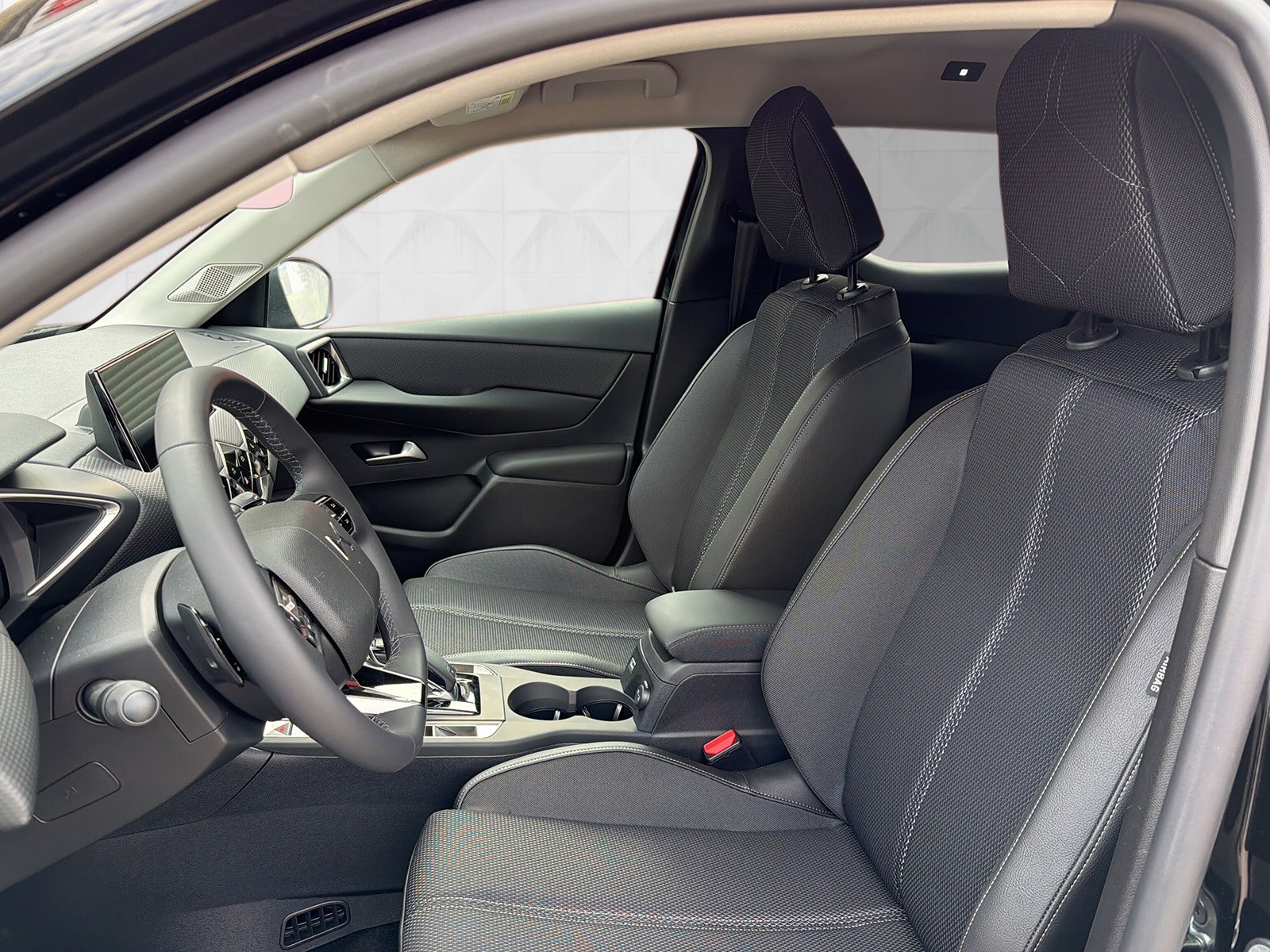 DS AUTOMOBILES DS 3 1.2 MHEV Pallas-image-8
