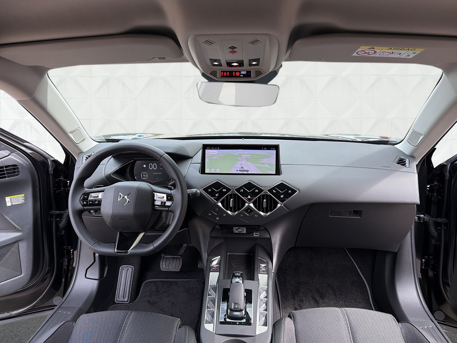 DS AUTOMOBILES DS 3 1.2 MHEV Pallas-image-9