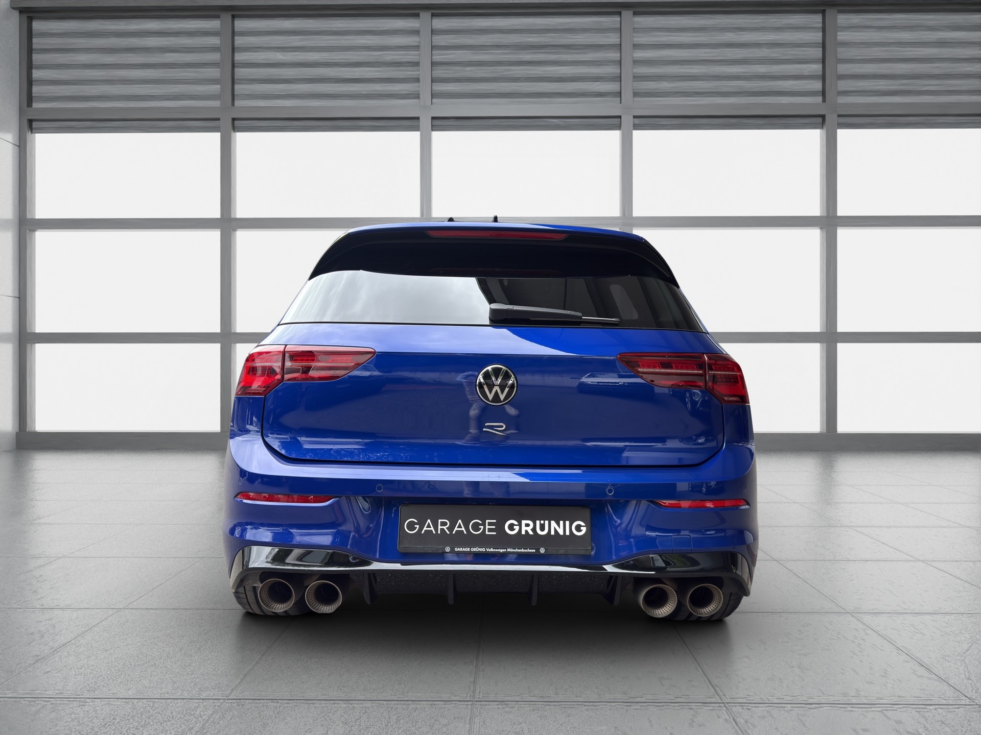 VW Golf 2.0 TSI R DSG 4Motion-image-4