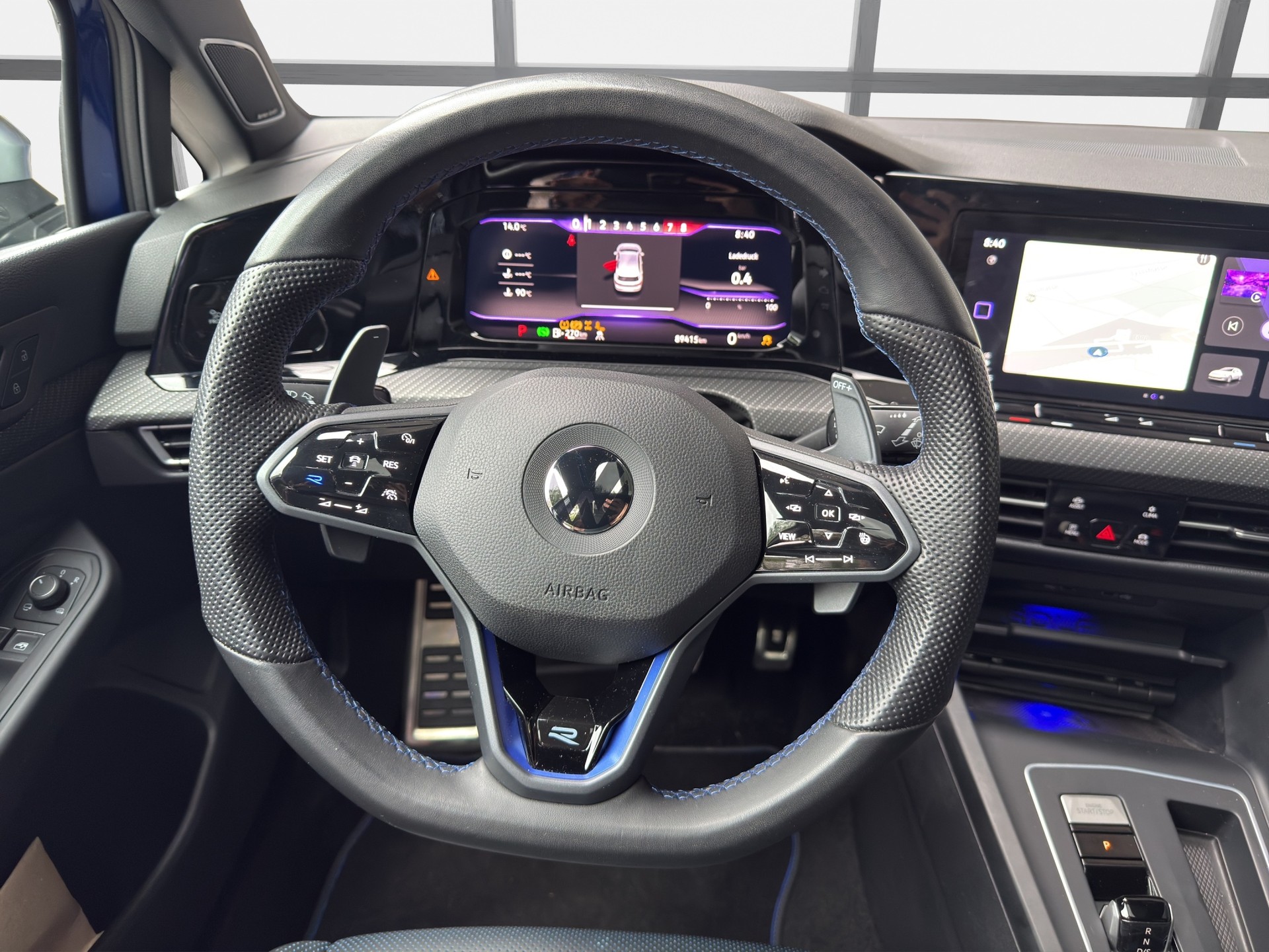 VW Golf 2.0 TSI R DSG 4Motion-image-8