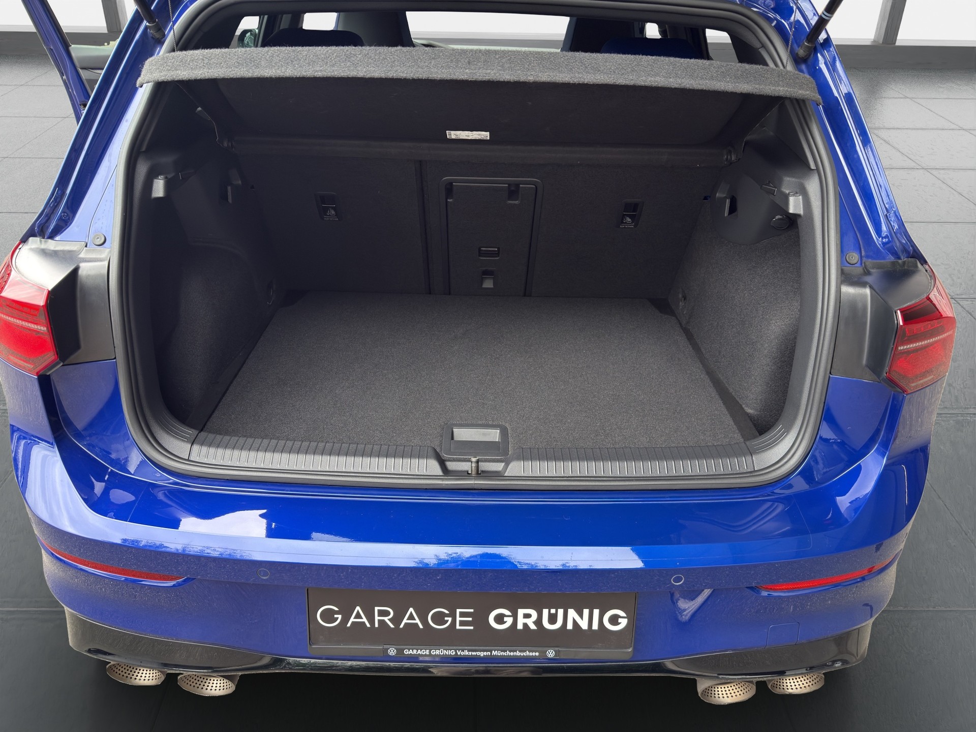 VW Golf 2.0 TSI R DSG 4Motion-image-12