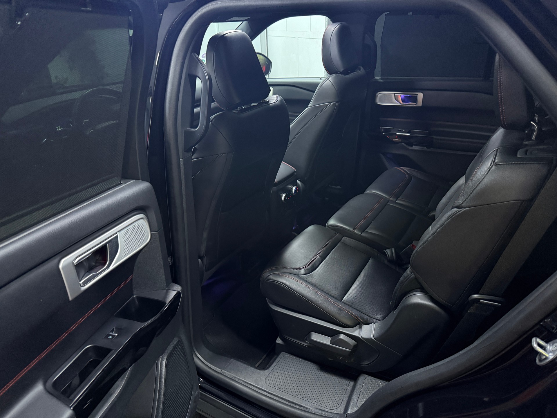 FORD Explorer 3.0 EcoB. Plug-in-Hybrid ST-Line 4WD Aut. / CH Fz 1 Hand / Vollausstattung / 7 Sitz-image-25