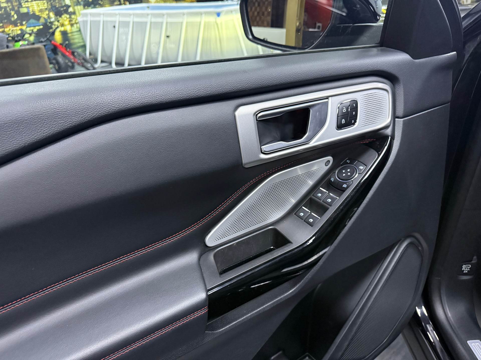 FORD Explorer 3.0 EcoB. Plug-in-Hybrid ST-Line 4WD Aut. / CH Fz 1 Hand / Vollausstattung / 7 Sitz-image-13