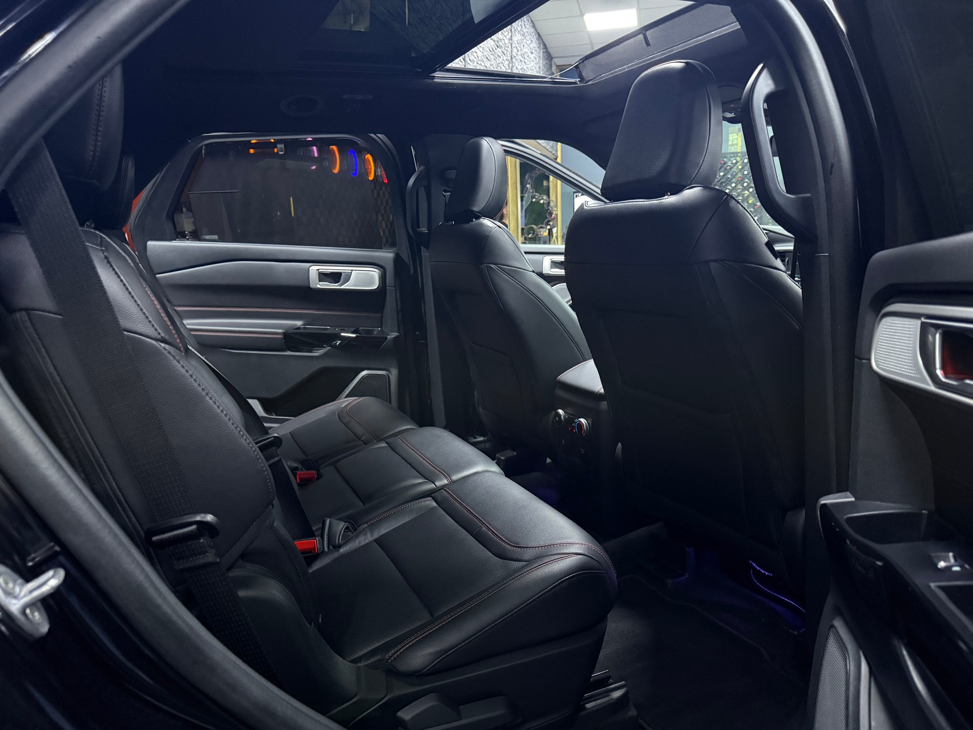FORD Explorer 3.0 EcoB. Plug-in-Hybrid ST-Line 4WD Aut. / CH Fz 1 Hand / Vollausstattung / 7 Sitz-image-22
