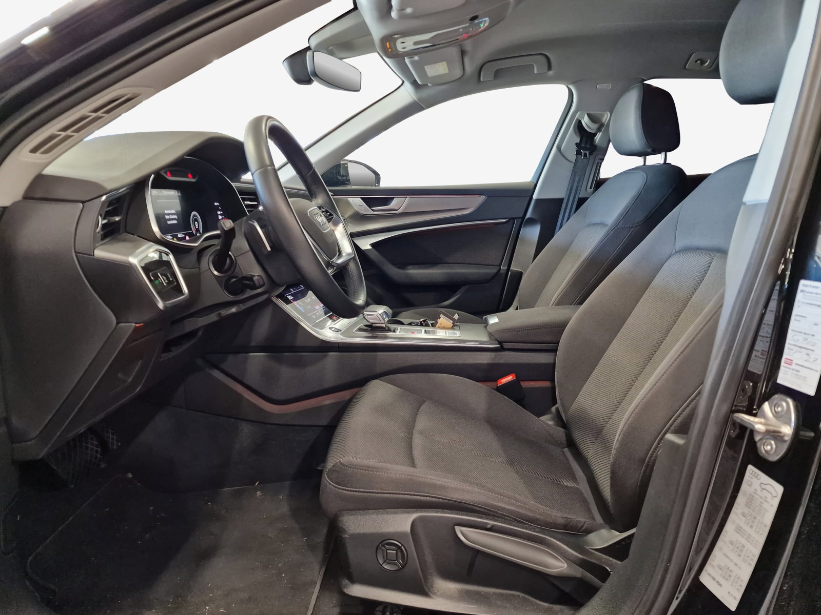 AUDI A6 Avant 40 TDI Attraction quattro S-tronic-image-6