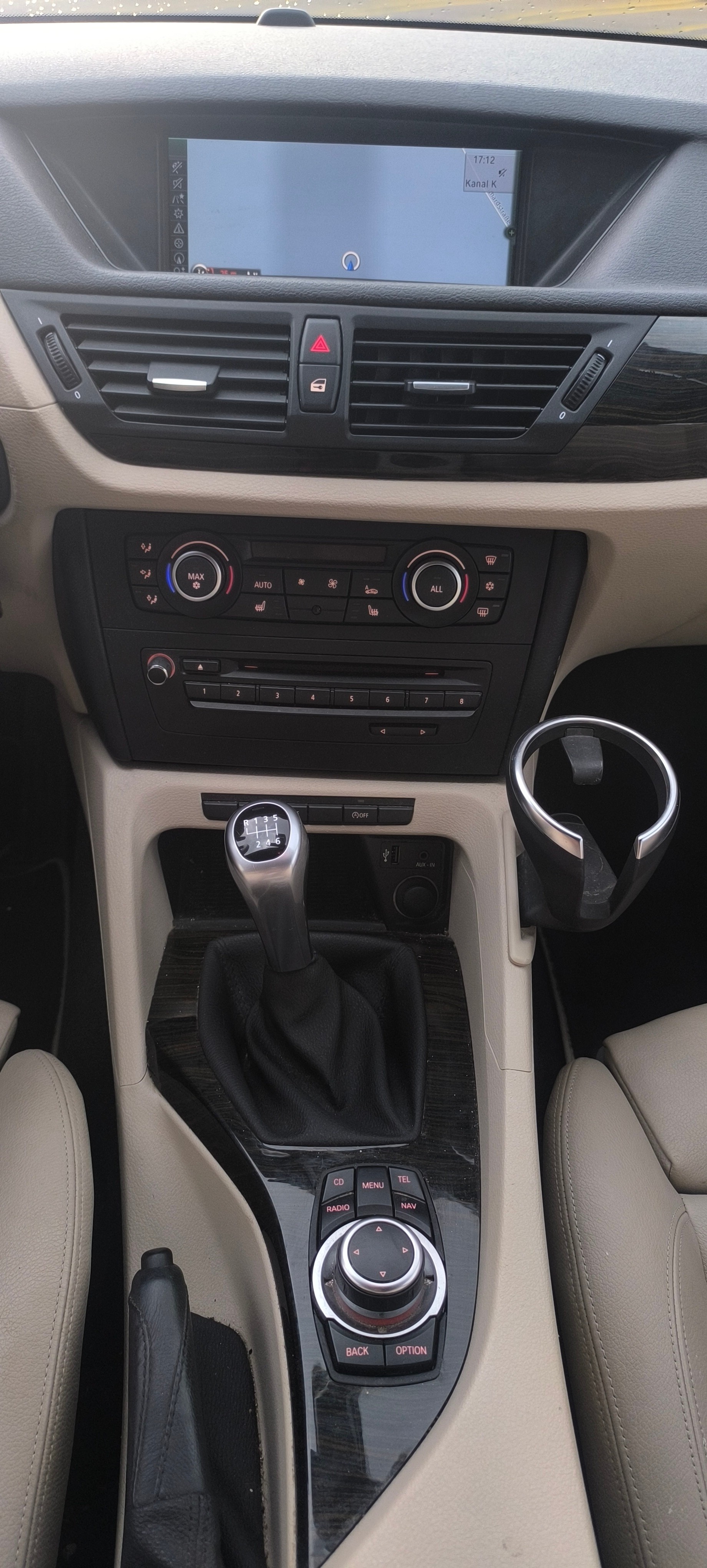 BMW X1 sDrive 20d-image-10
