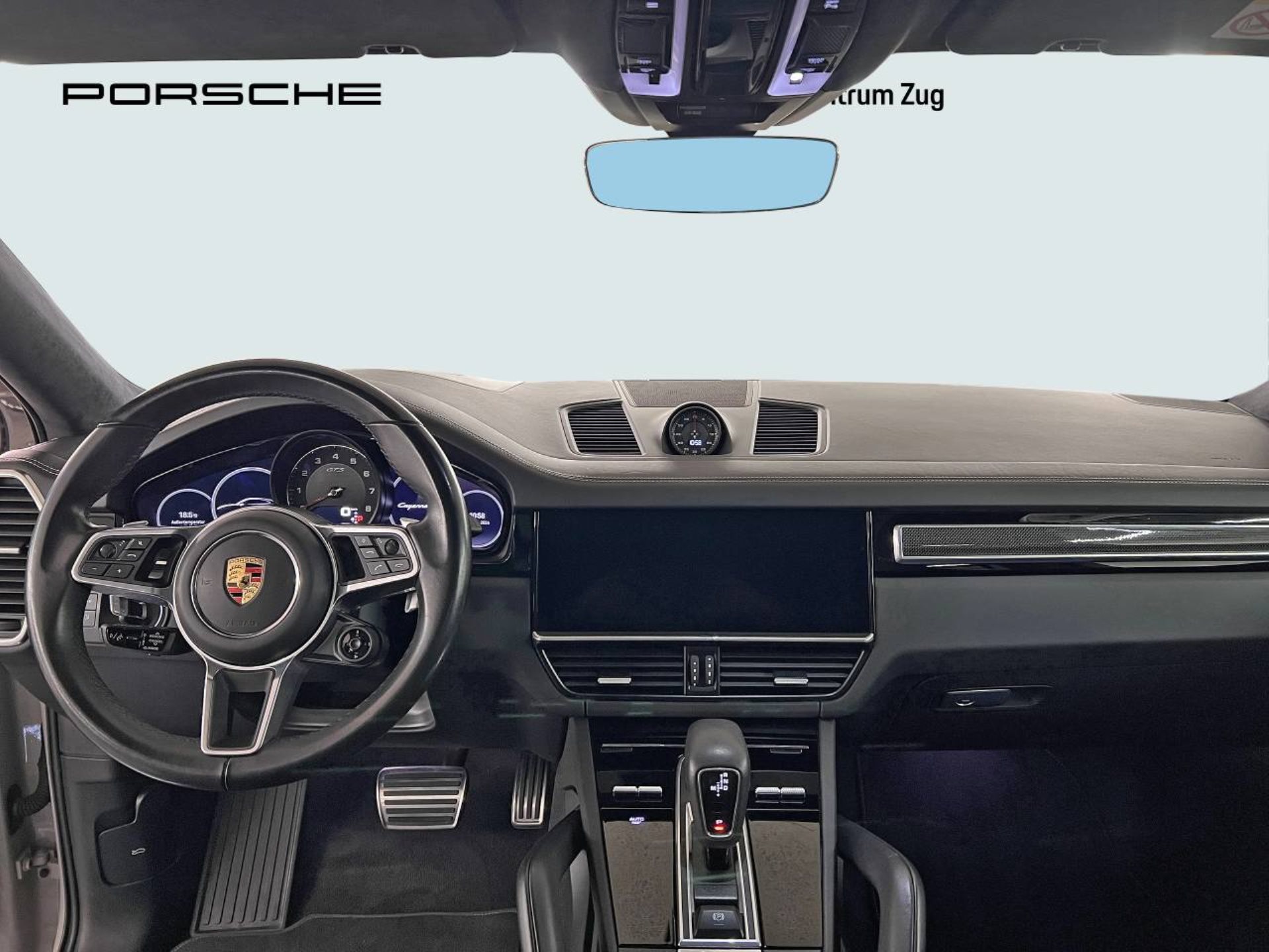 PORSCHE Cayenne GTS Coupé-image-17