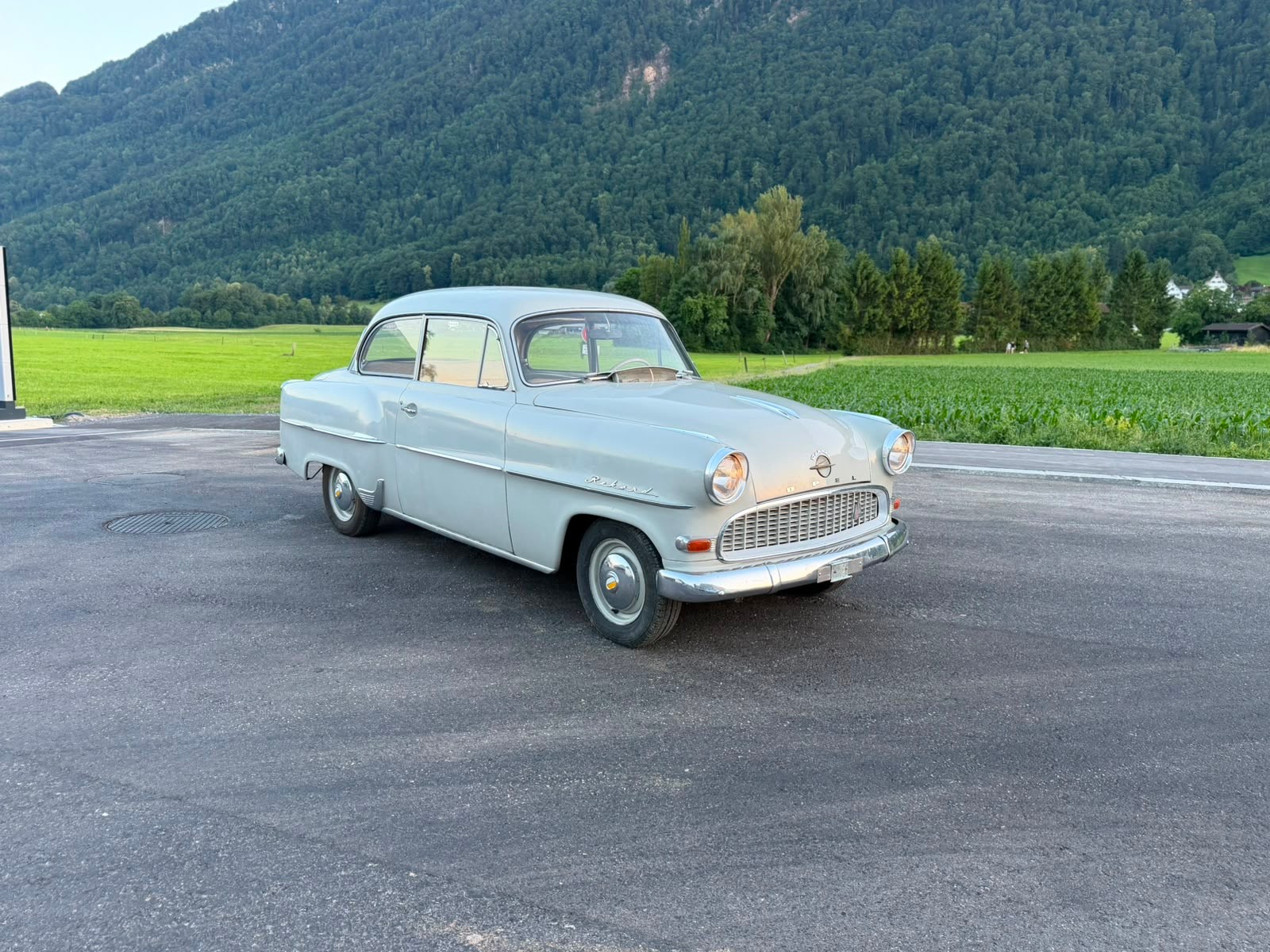 OPEL OLYMPIA RECORD-image-1