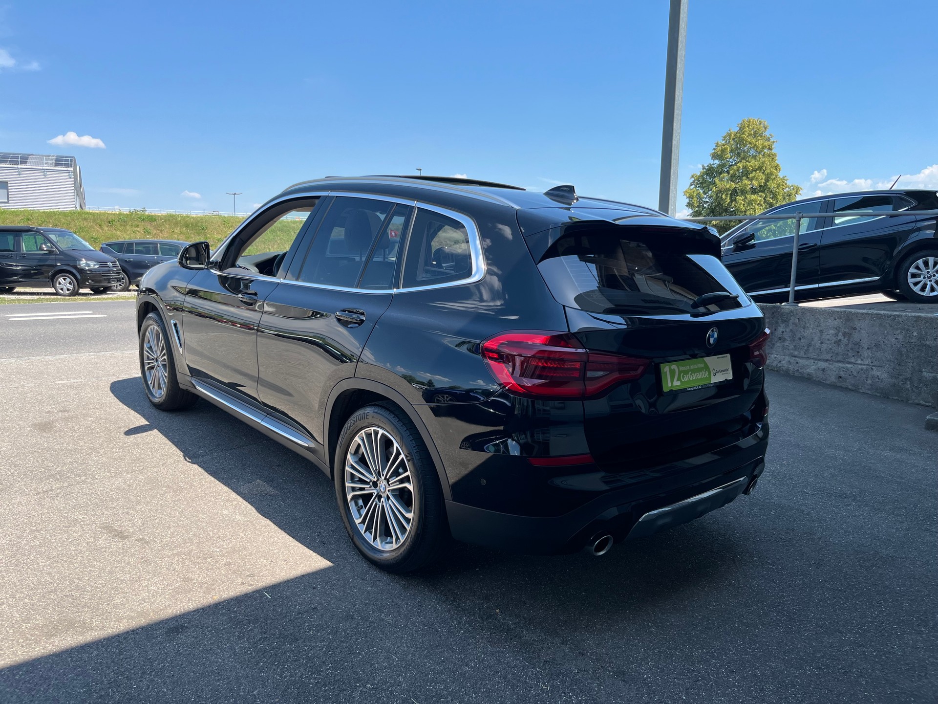BMW X3 xDrive 20i Luxury Line Steptronic+++ANHÄNGERKUPPLUNG 2400KG+++PANORAMA+++TOP AUSTATTUNG+++-showroom-element-1