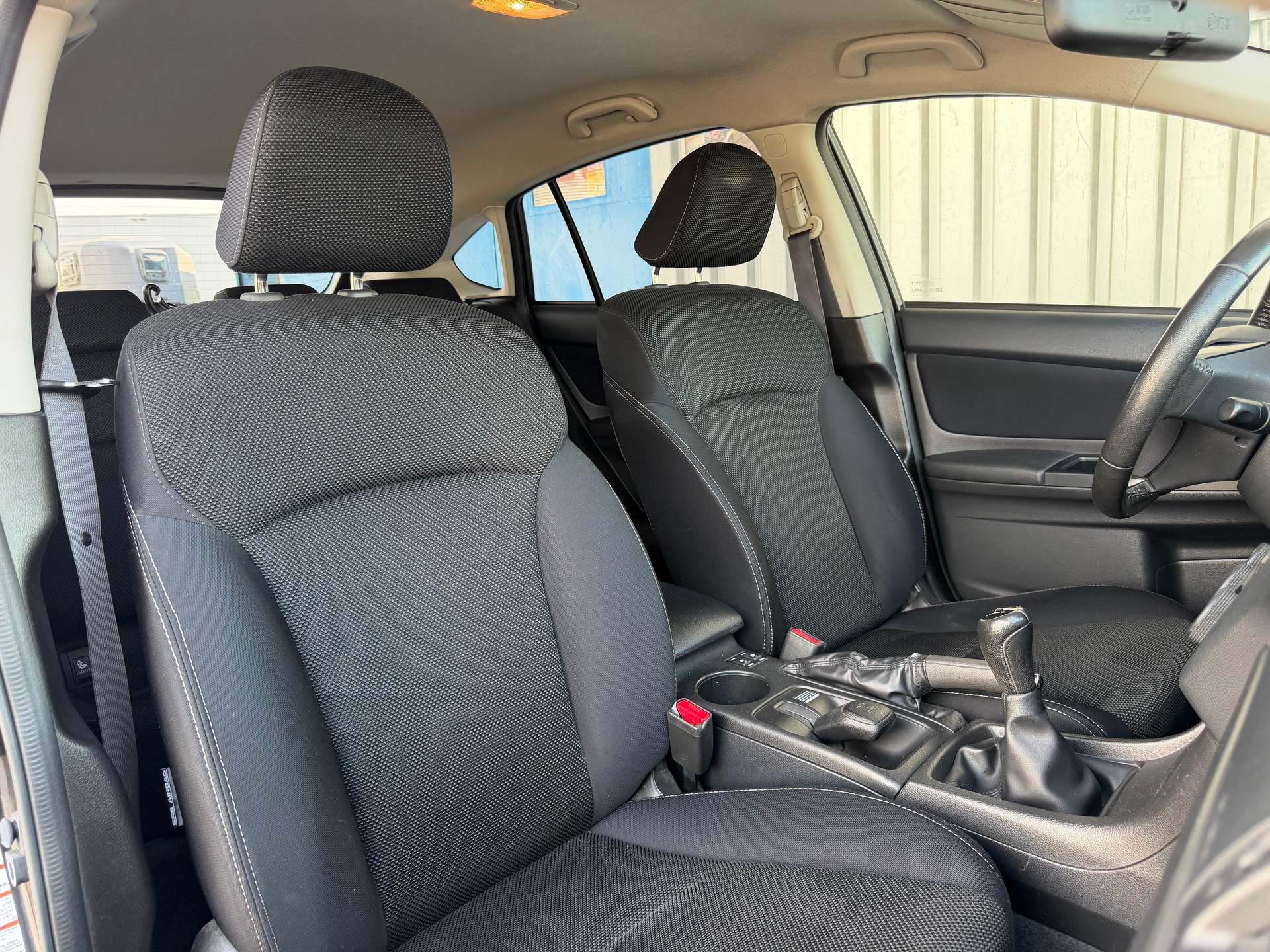 SUBARU XV 1.6 Swiss Two-image-6