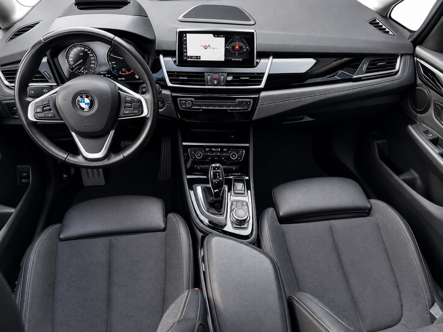 BMW 218d xDrive Gran Tourer CH FAHRZEUG-image-8