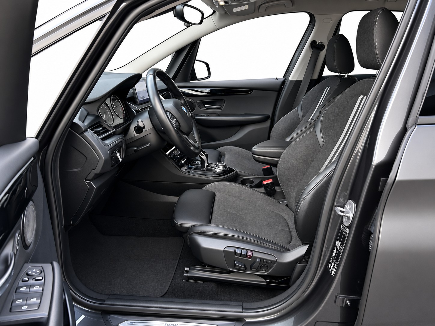 BMW 218d xDrive Gran Tourer CH FAHRZEUG-image-7