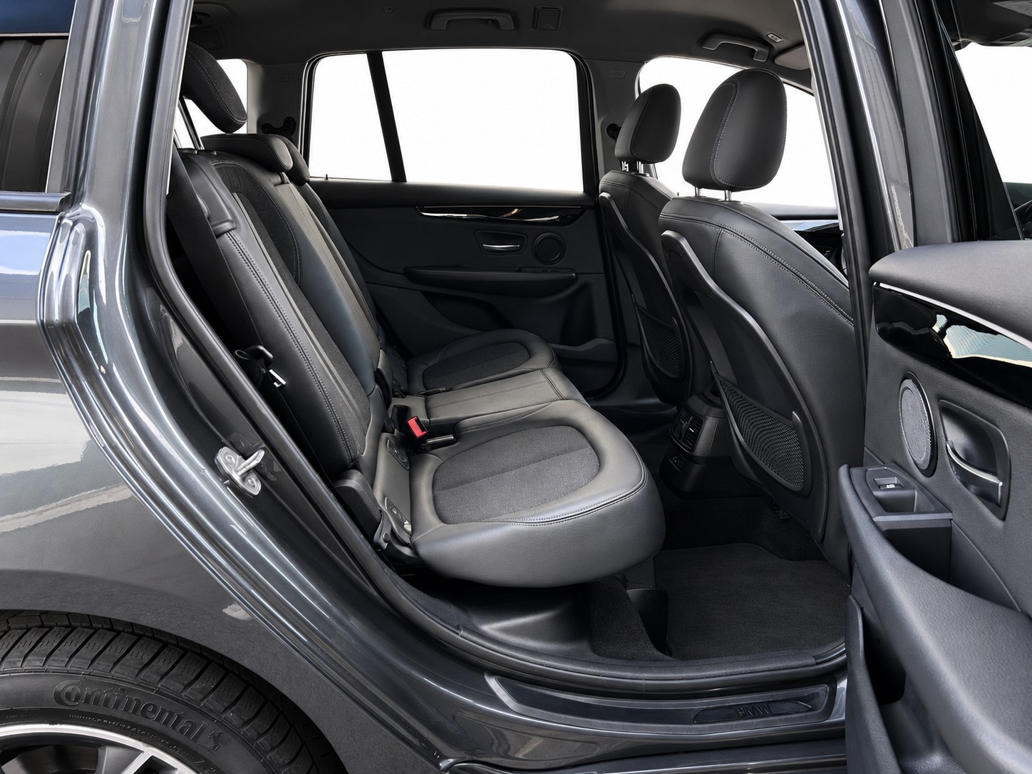 BMW 218d xDrive Gran Tourer CH FAHRZEUG-image-13