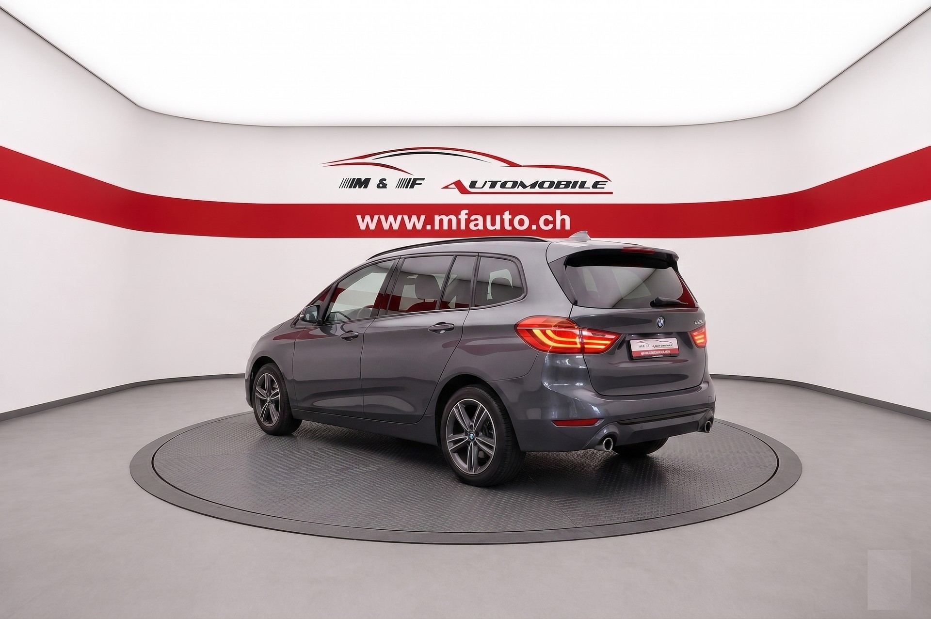 BMW 218d xDrive Gran Tourer CH FAHRZEUG-image-3