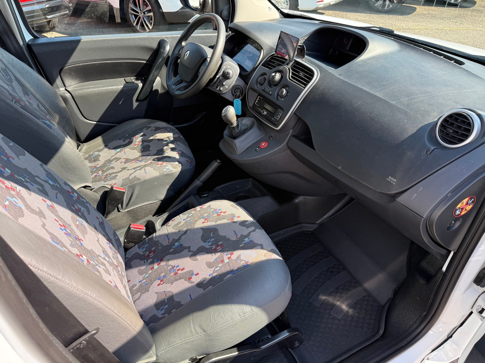 RENAULT Kangoo Medium dCi 95 ENERGY Business-image-9