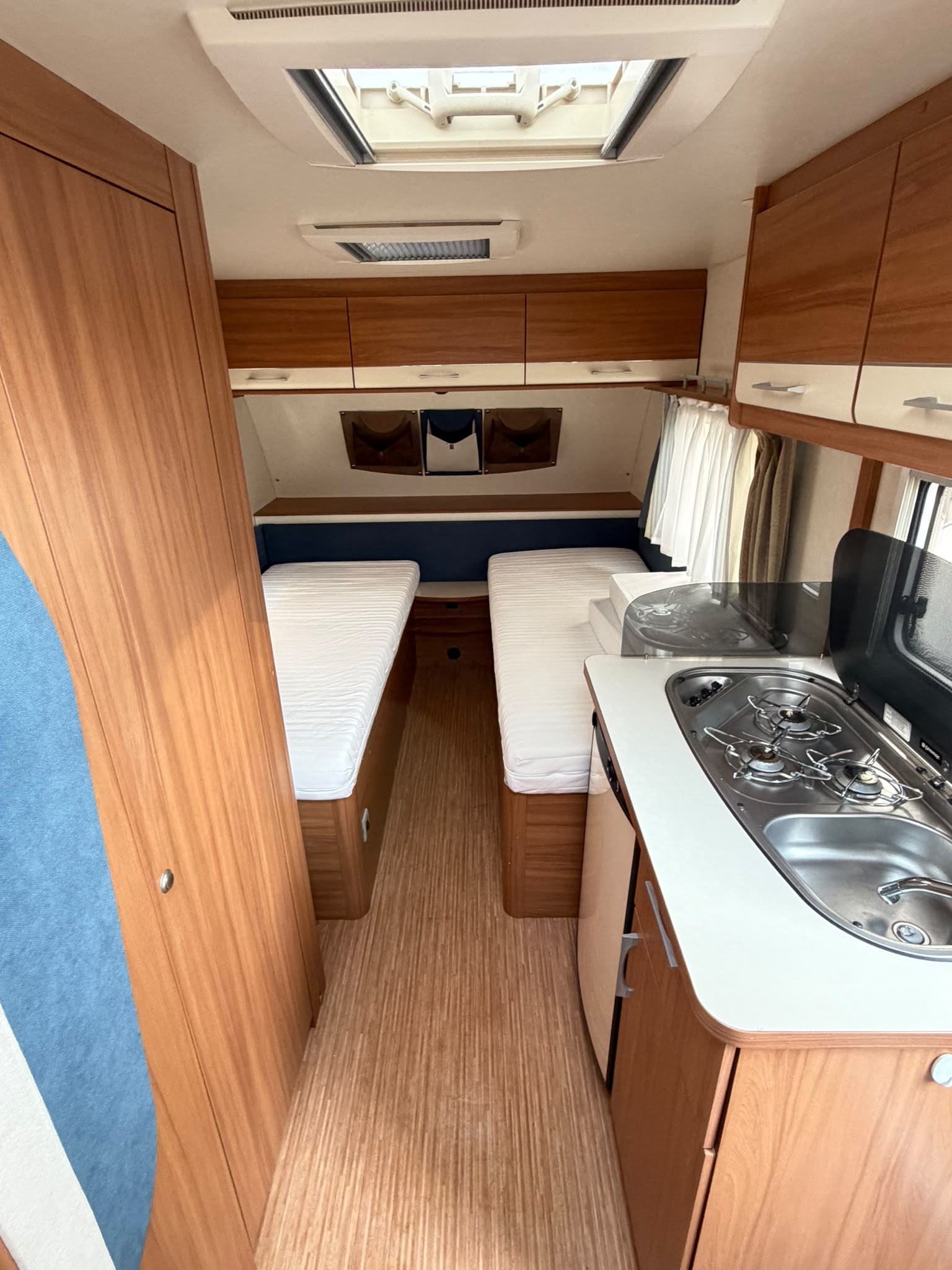 WEINSBERG CaraOne 480 EU – Frisch ab MFK & Gasprüfung – Mover – Markise – Einze-image-5