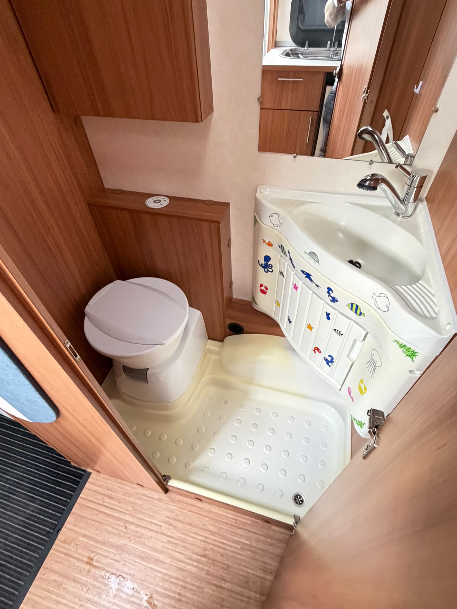 WEINSBERG CaraOne 480 EU – Frisch ab MFK & Gasprüfung – Mover – Markise – Einze-image-9