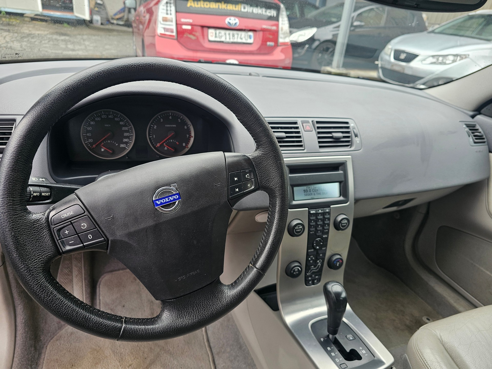 VOLVO V50 2.4I Momentum-image-7