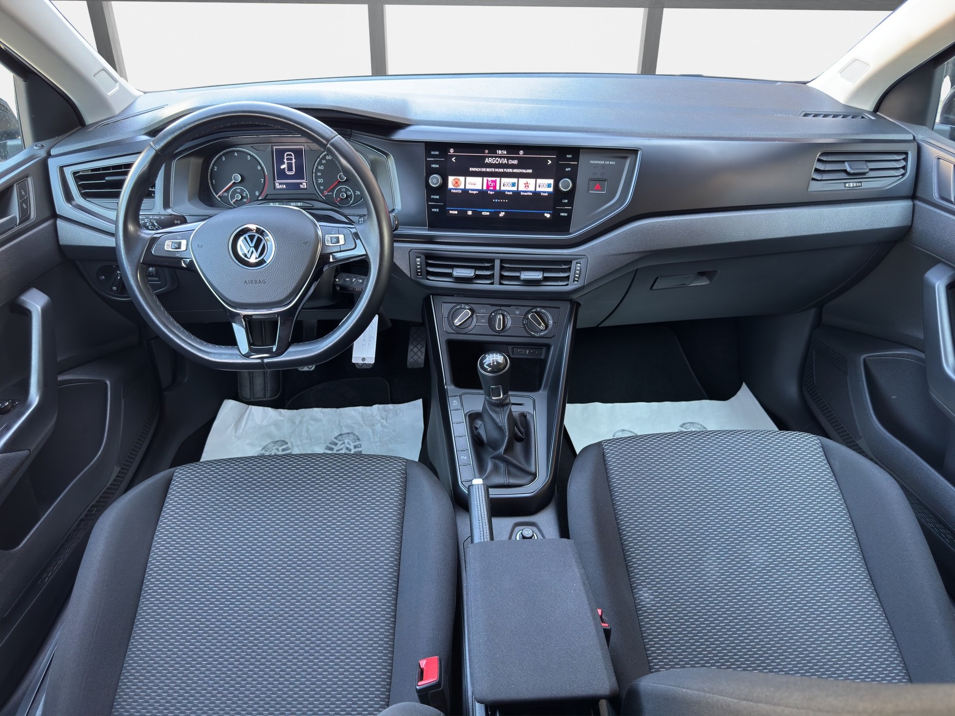 VW Polo 1.0 BMT Value-image-10