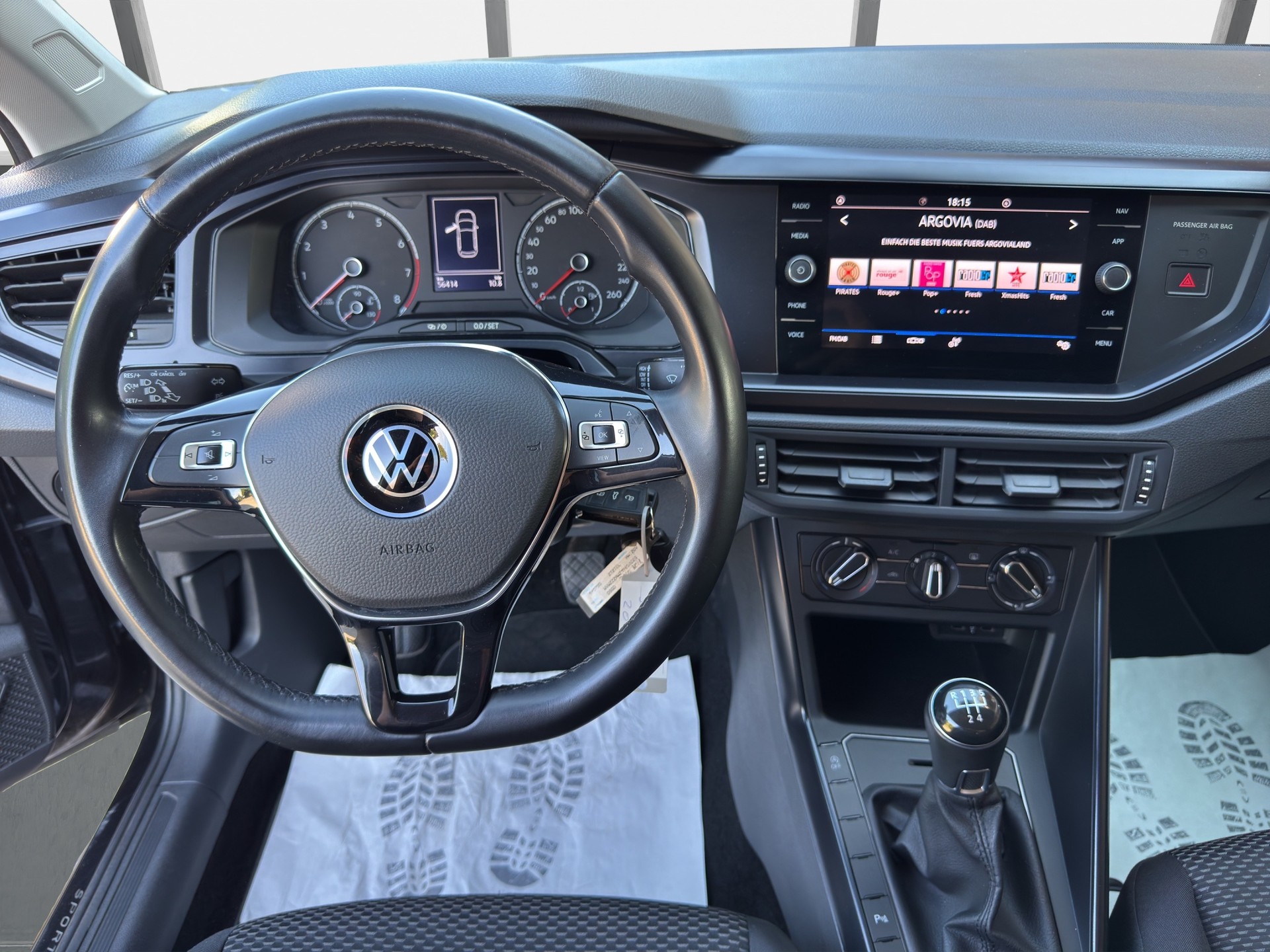 VW Polo 1.0 BMT Value-image-11