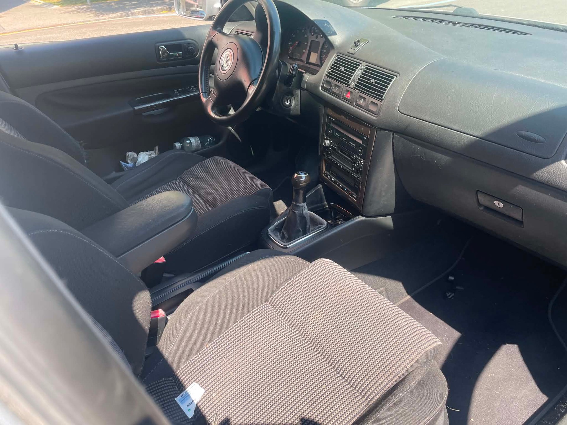 VW Golf 1.8 T GTI-image-5