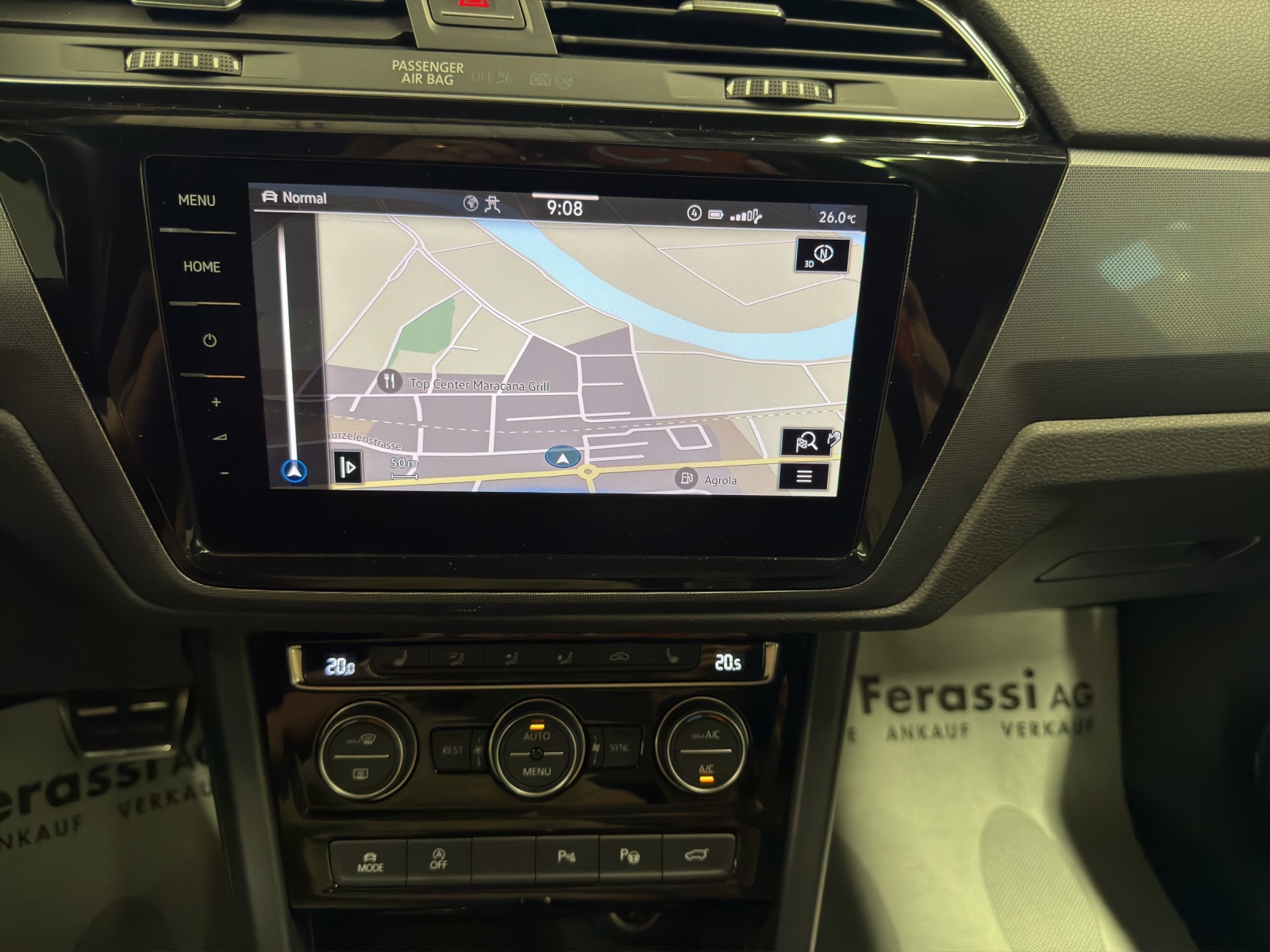 VW Touran 2.0 TDI BlueMotion Technology Highline R-Line DSG-image-26