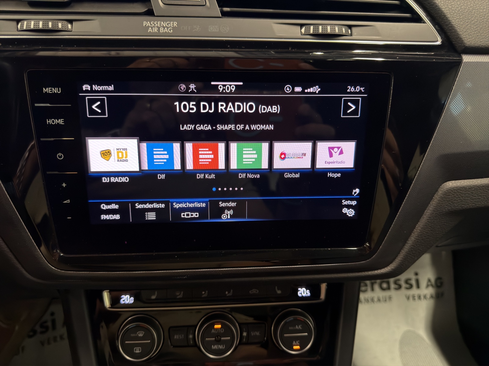 VW Touran 2.0 TDI BlueMotion Technology Highline R-Line DSG-image-28