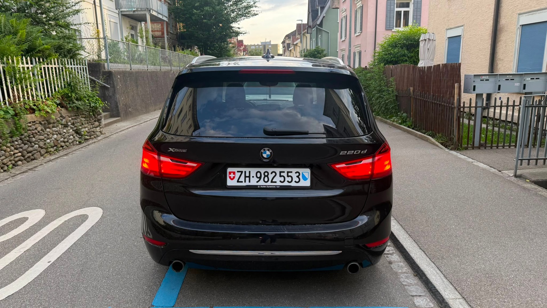 BMW 220d xDrive-image-2
