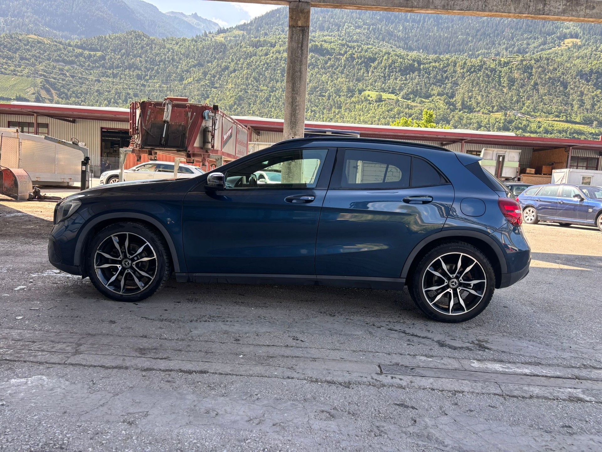 MERCEDES-BENZ GLA 200 Urban 7G-DCT-image-6