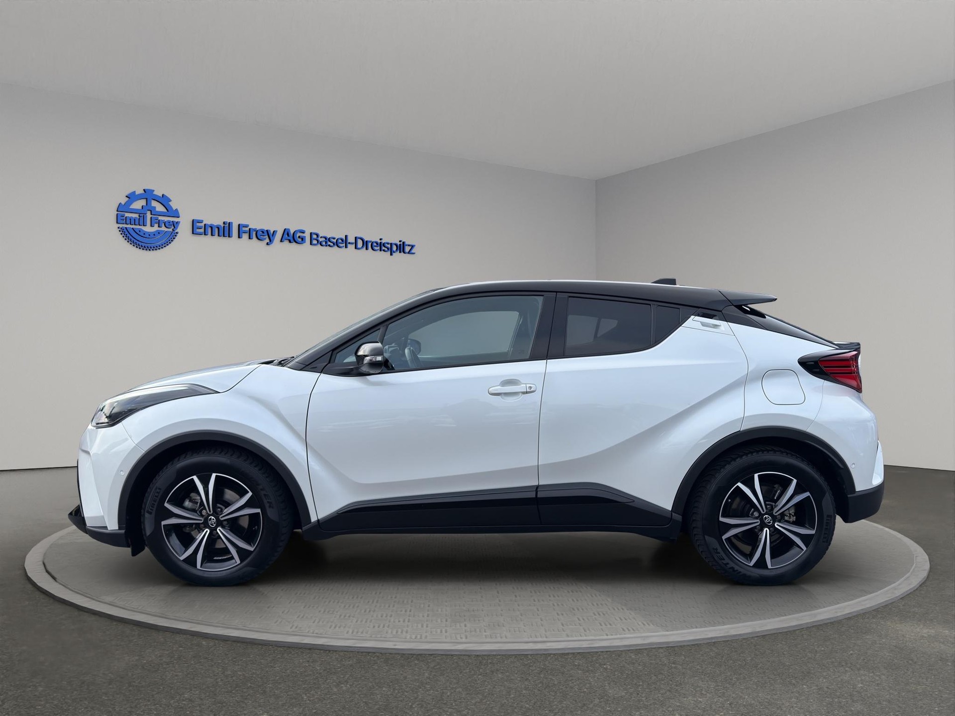 TOYOTA C-HR 2.0 VVTi HSD GR Sport-image-2