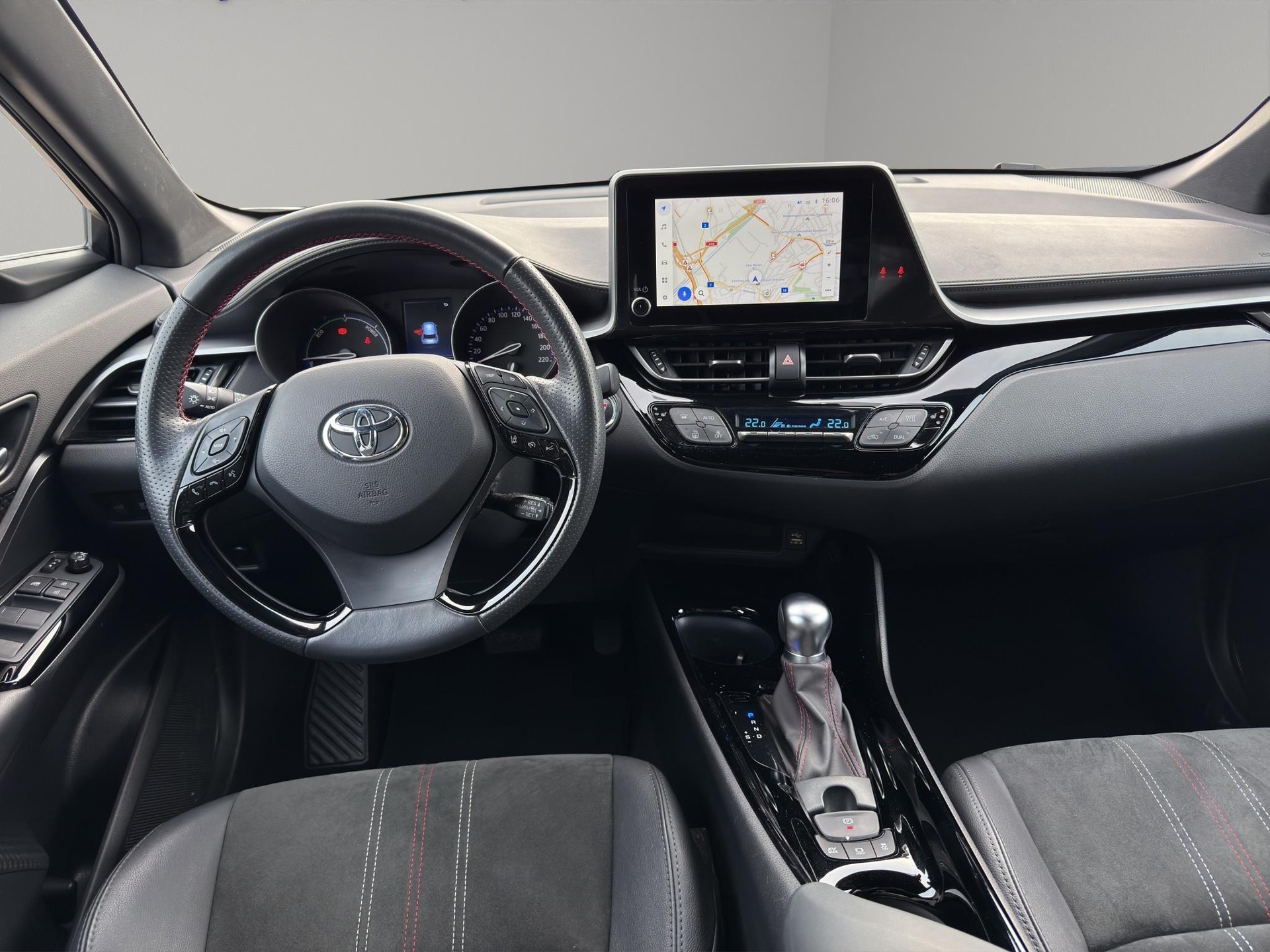 TOYOTA C-HR 2.0 VVTi HSD GR Sport-image-3