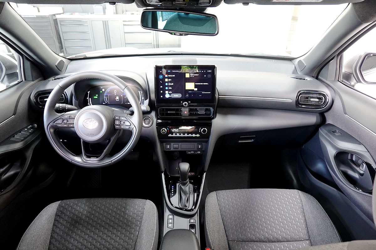 TOYOTA Yaris Cross 1.5 Trend e-CVT 130PS-image-8