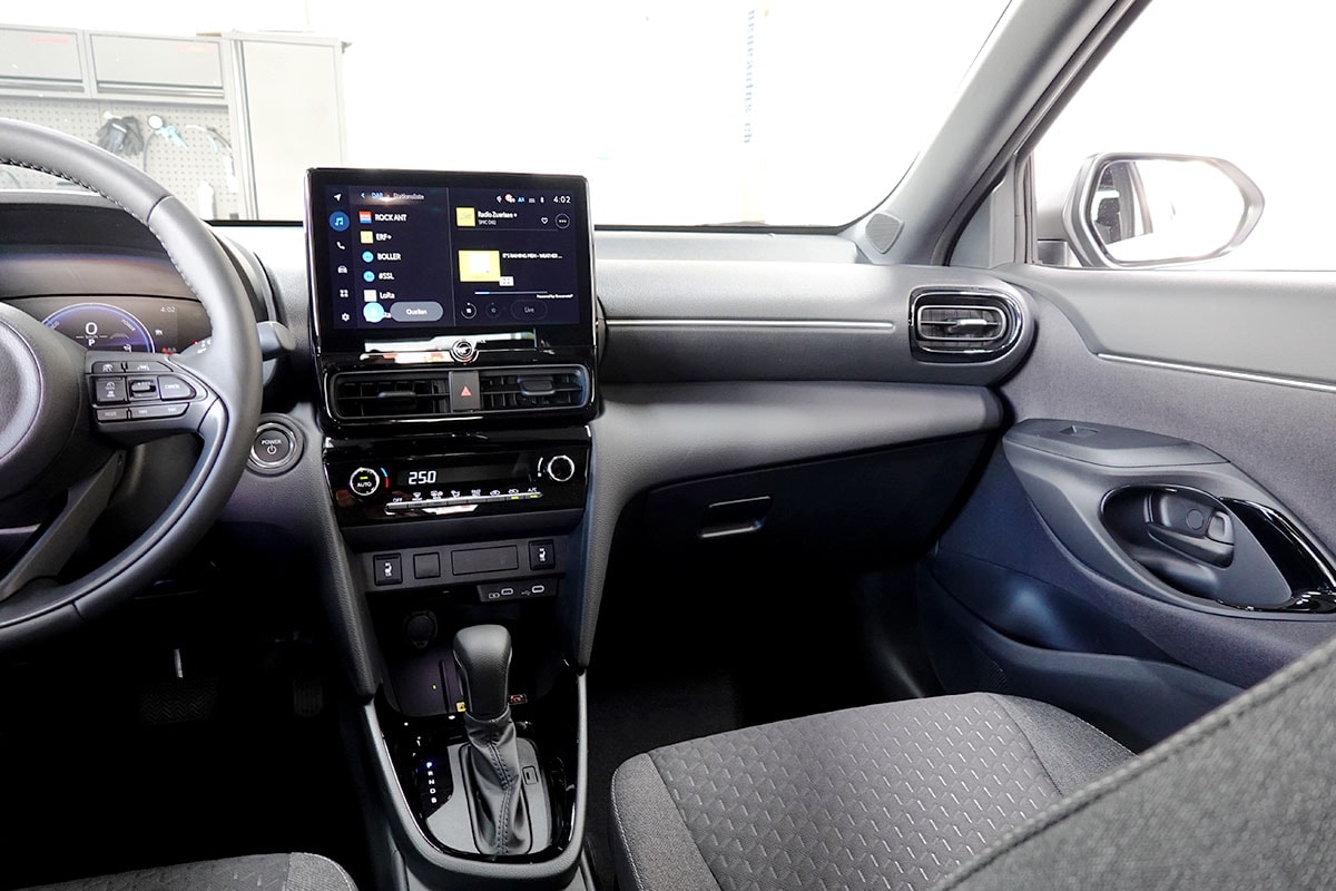 TOYOTA Yaris Cross 1.5 Trend e-CVT 130PS-image-9
