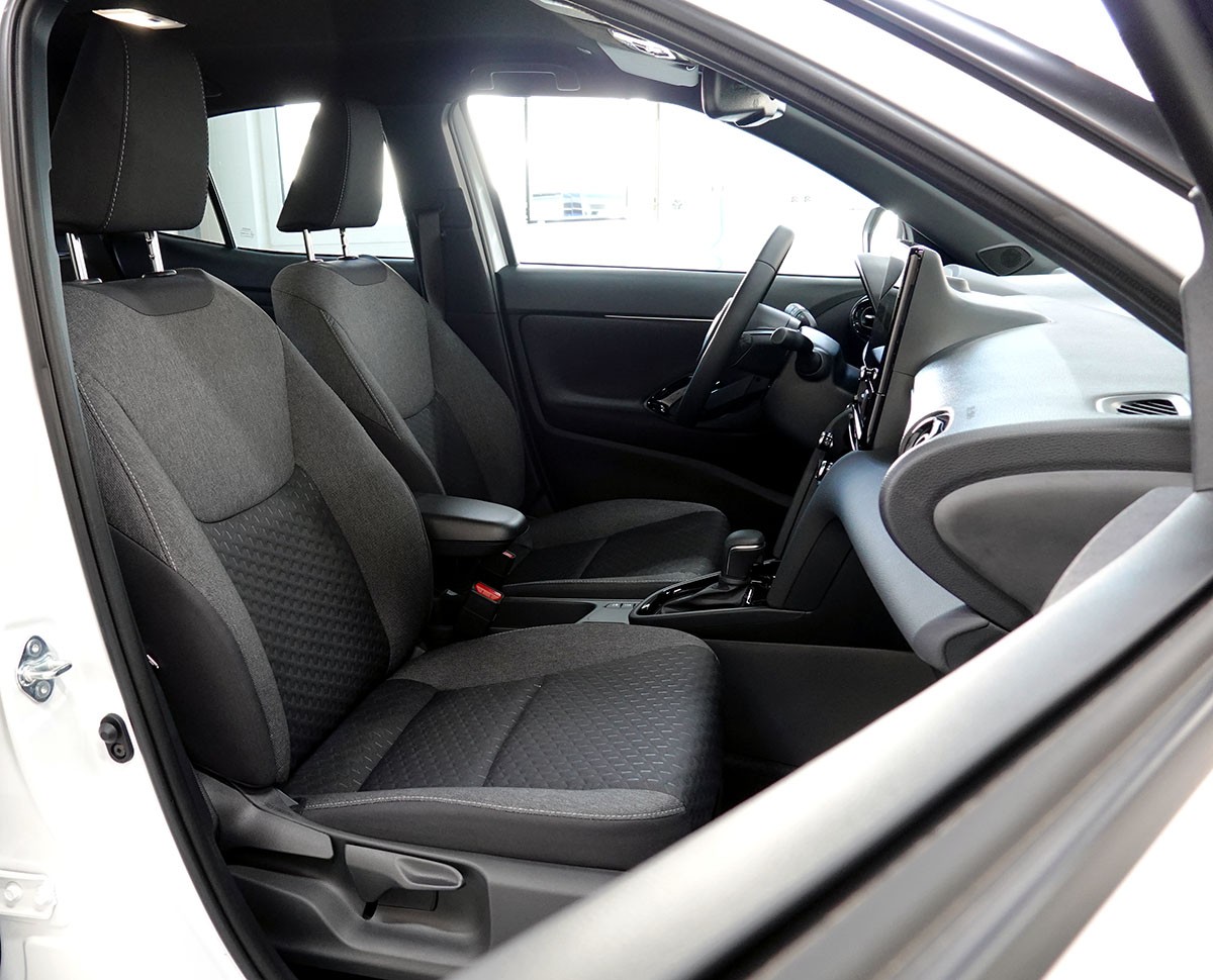 TOYOTA Yaris Cross 1.5 Trend e-CVT 130PS-showroom-element-3